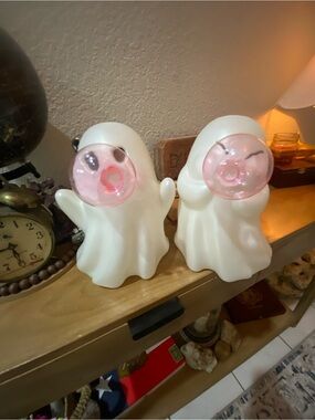 Cute White Ghost Figurines with Pink bubbles (Pair)
